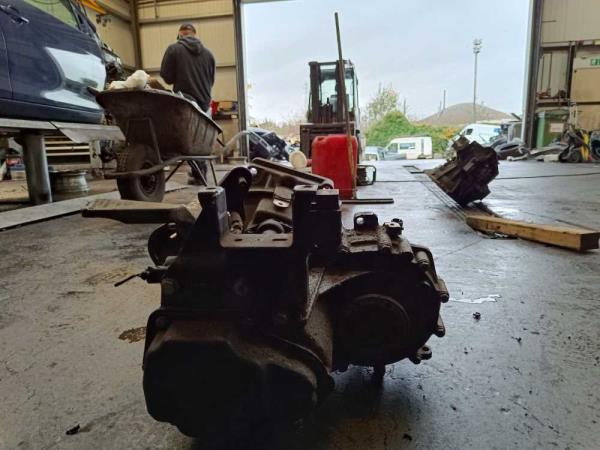 BOITE DE VITESSE MANUEL VAG - Vue 4